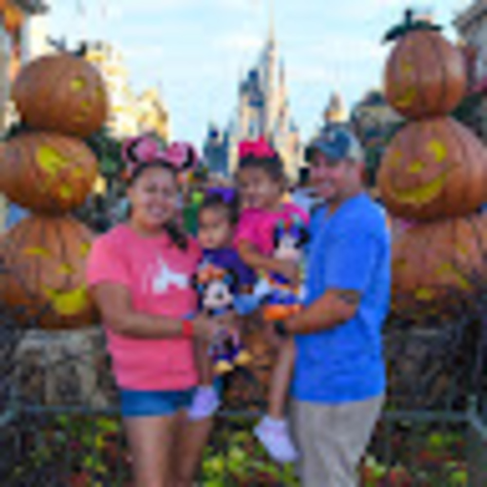 Meet your Posher, Cassandra